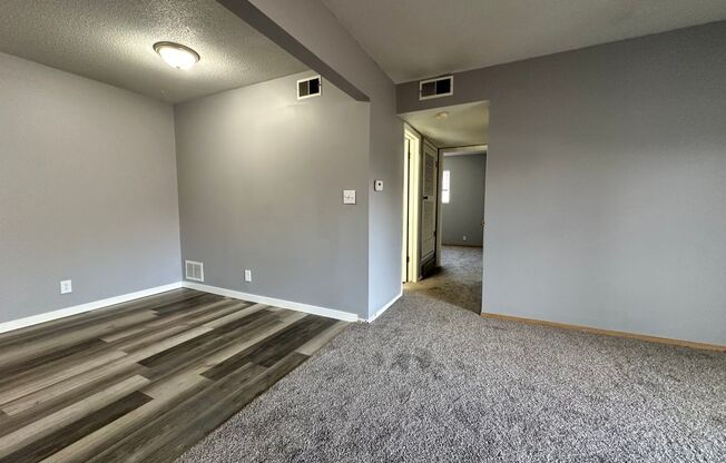 2 beds, 1 bath, 800 sqft, $950, Unit 10