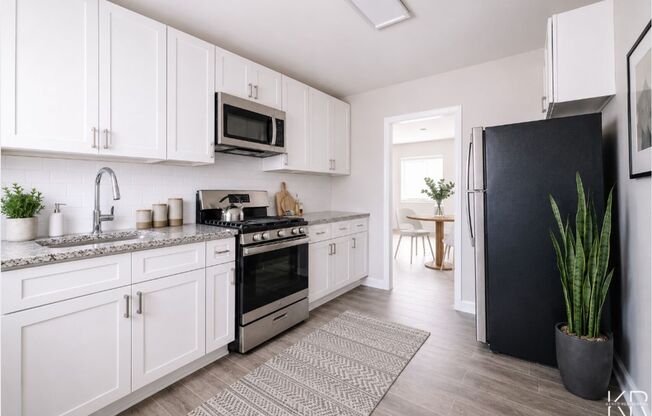 2 beds, 1 bath, 850 sqft, $1,150, Unit 26-A4