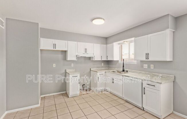 1226 W NOPAL PL