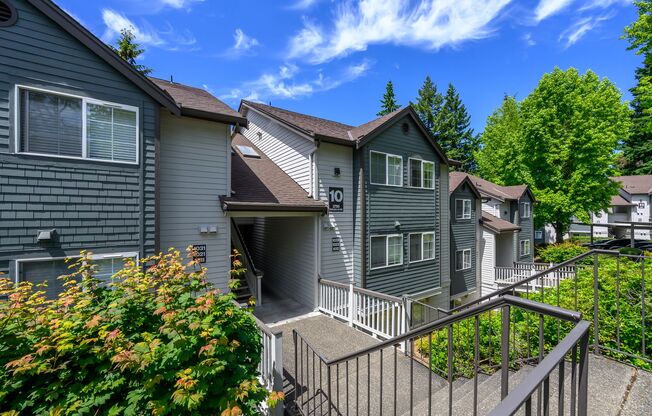 1 bed, 1 bath, 800 sqft, $1,645, Unit 1013