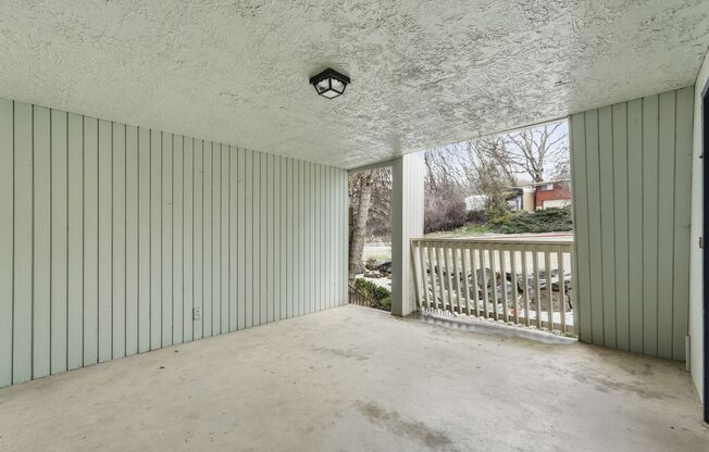 2 beds, 1.5 baths, 1,050 sqft, $1,125, Unit 29