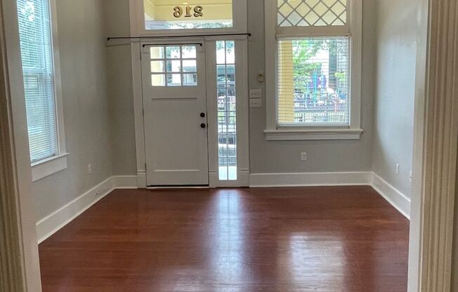 214  - 16 S. Lopez Street