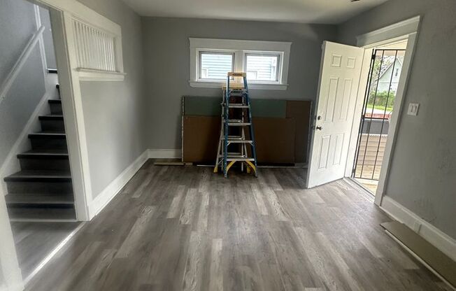 4bd Single Garfield Cash Pay