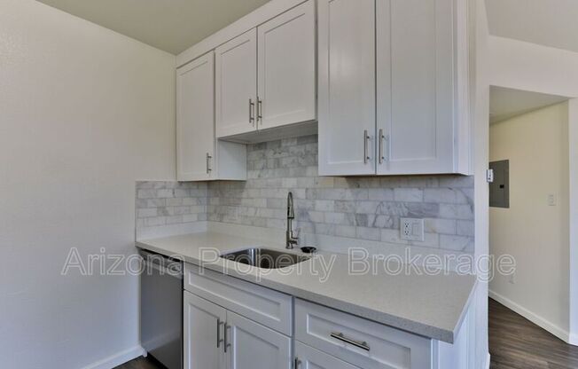 4150 N 25 ST