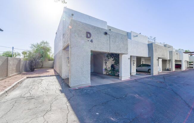 Live in the Heart of Tempe – Charming 2-Bedroom End Unit Townhome