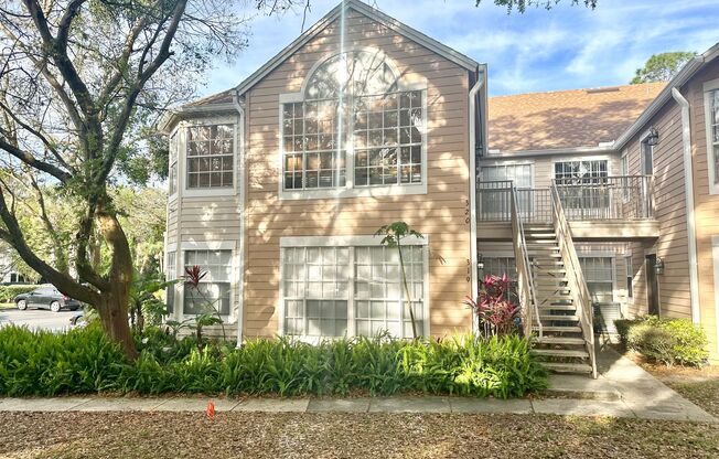 Beautiful bright updated 3/2 condo in Altamonte