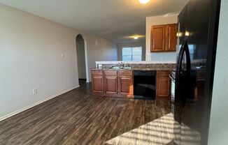 4 beds, 2 baths, $1,625