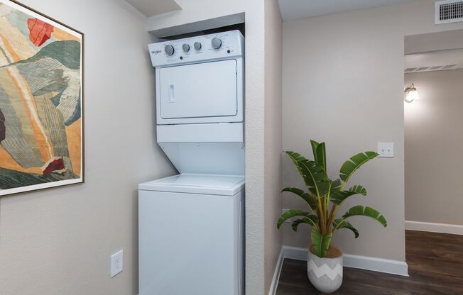1 bed, 1 bath, 645 sqft, $1,199, Unit 12107