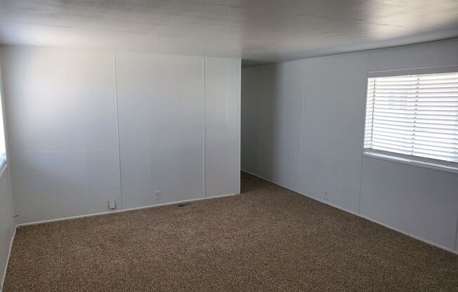 Now Available: 2 bedroom. Bullhead City