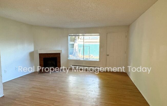 3 beds, 1.5 baths, 1,200 sqft, $1,950, Unit 8410 Unit B