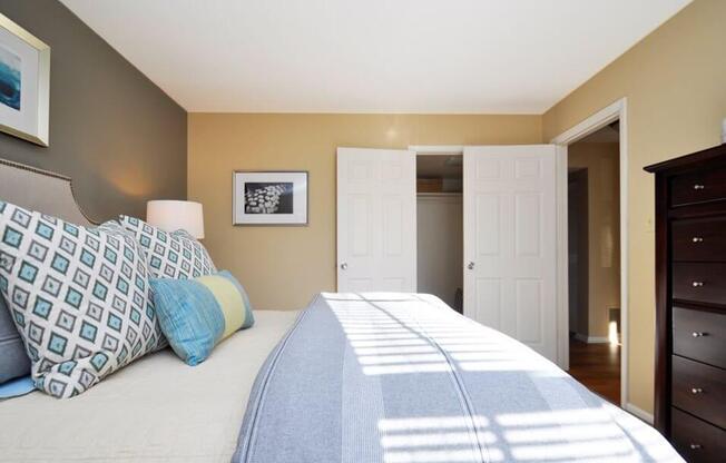 Bedroom apartment at Pavilion Lakes