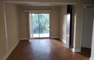 1 bed, 1 bath, 607 sqft, $1,195, Unit 1615-Fulton Ave