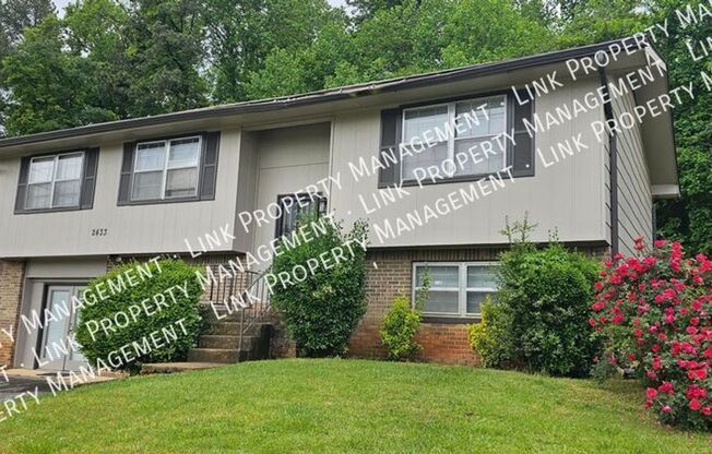 Don't miss this Large 3 or 4 bedroom 2 full baths near Hwy 153/58.