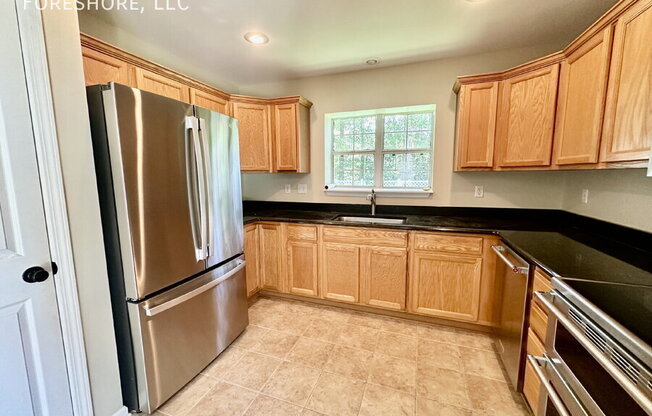 736 CORN PLANTERS CT N