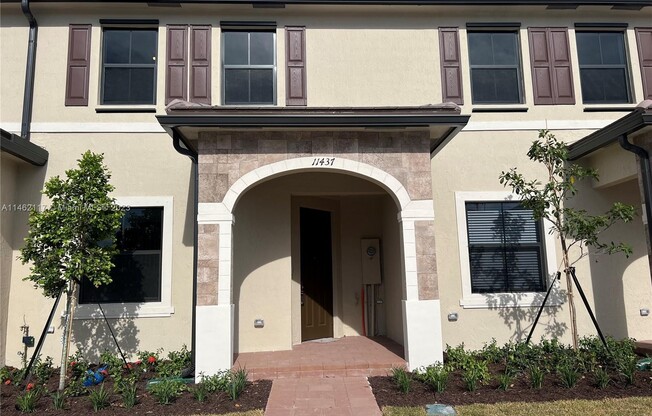 11437 W 34 CT