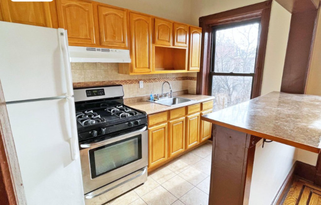 218 JEFFERSON AVE