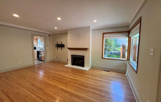 Charming 3-Bed West Seattle Home with Bonus Room, Views & Prime Location
