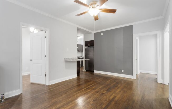 2 beds, 1 bath, 569 sqft, $2,300, Unit 6116-1W