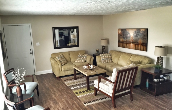 2 beds, 1 bath, 860 sqft, $1,315, Unit 254-4