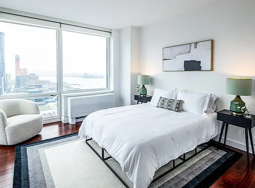 622 W 42 ST