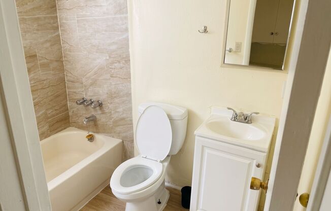 1 bed, 1 bath, 603 sqft, $1,650, Unit A