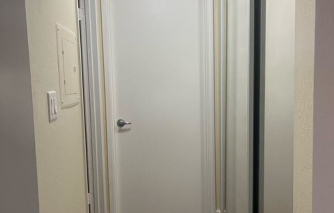 1 bed, 1 bath, 592 sqft, $2,045, Unit 1