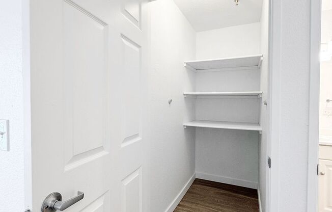 Studio, 1 bath, 480 sqft, $1,445, Unit 328