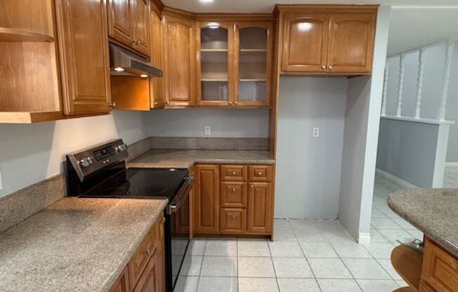 3 beds, 2 baths, $3,800