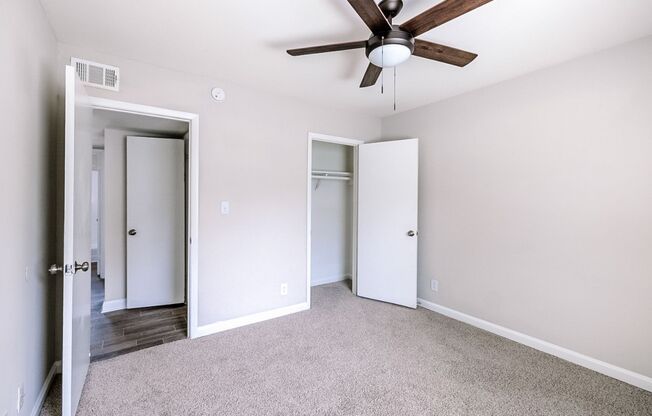 2 beds, 1 bath, 850 sqft, $1,200, Unit 26-E7