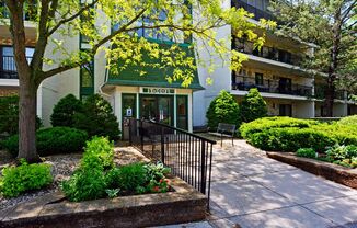 Available now - Top-Floor Living with Style and Convenience in Minnetonka!
