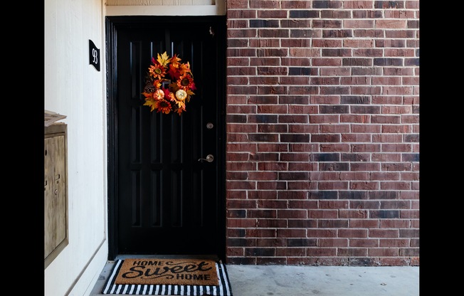 ront Door | Lexington KY Apartment For Rent | Pinebrook Apartments