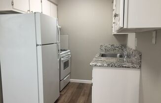 Desirable Midtown Neighborhood Apartment Available Now