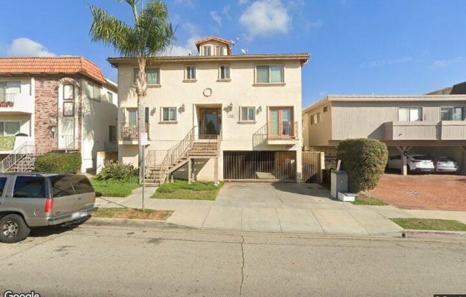 1518 S CENTINELA AVE