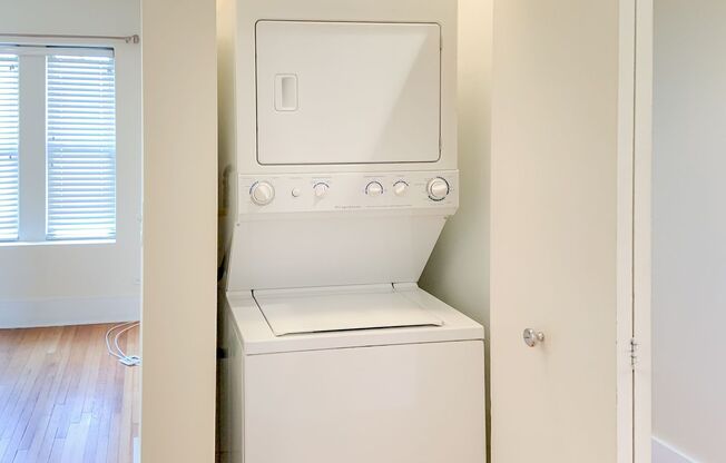 1 bed, 1 bath, 553 sqft, $2,175, Unit 3453-3