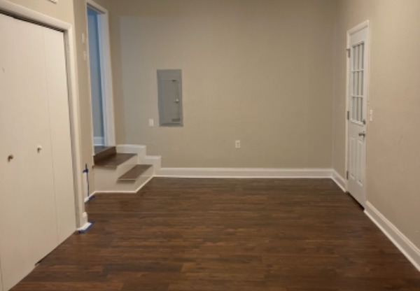 2633 CEDAR RD