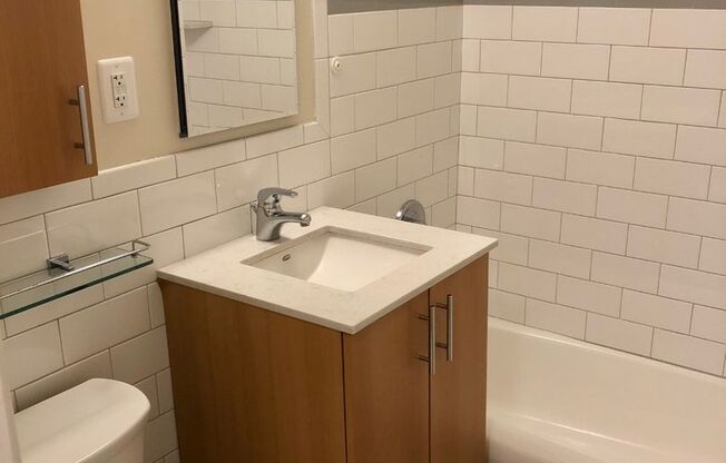 Studio, 1 bath, 440 sqft, $2,500, Unit 1020