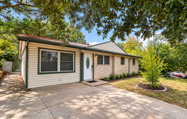 3 beds, 2 baths, $1,795