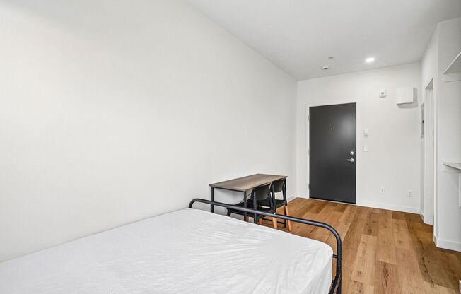 Studio, 1 bath, 250 sqft, $1,204, Unit 102
