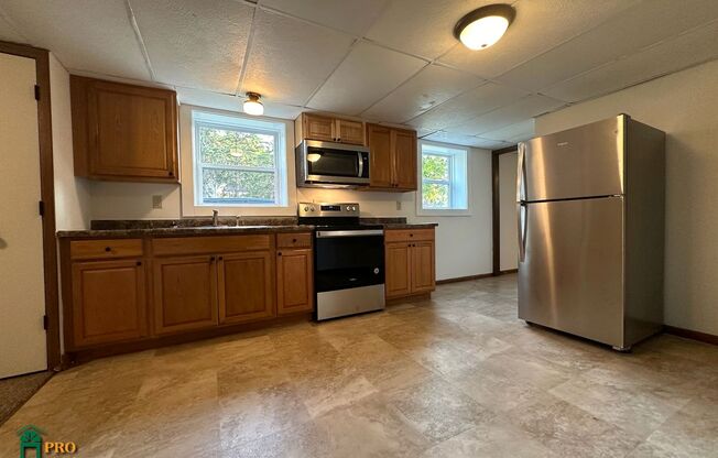 Walk Out Lower Level 2 Bedroom *Free September Rent with a September 2024 Move In**