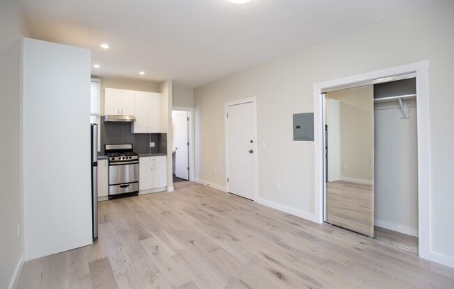 1 bed, 1 bath, 438 sqft, $2,495, Unit 10