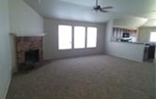 4 beds, 2 baths, $1,925