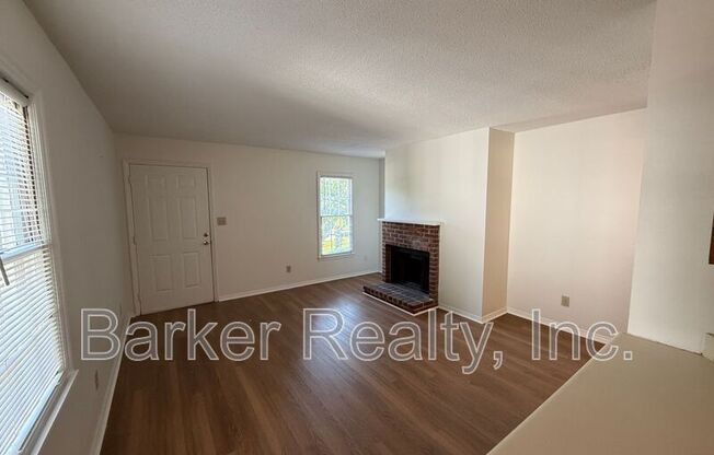 6112 D SPICE RDG LN