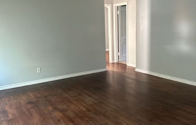 2 Bedroom 1 bath Close to OU Campus