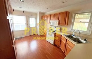 3 beds, 1 bath, $1,100