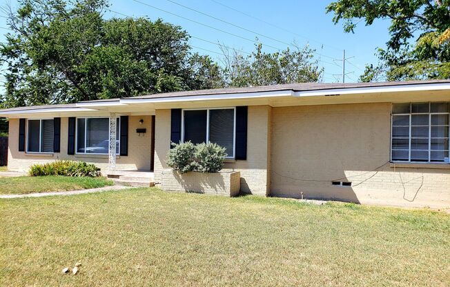 Great 3/2 Single Family Home in East Dallas