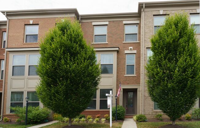 3 bedroom 3 bath townhouse in Brambleton