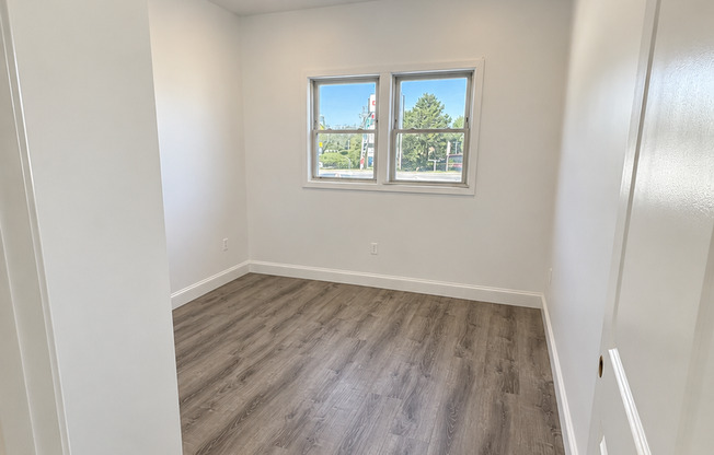 Everett Closing LLC