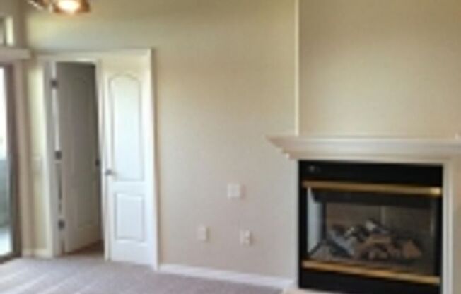 2 beds, 2 baths, $2,000, Unit # 257