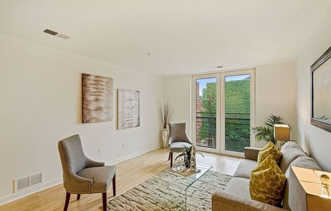 1115 H St NE Unit 203