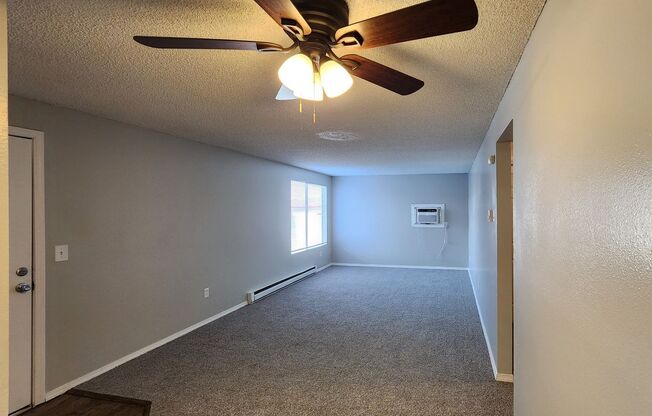 2 beds, 1 bath, 710 sqft, $1,100, Unit HH340